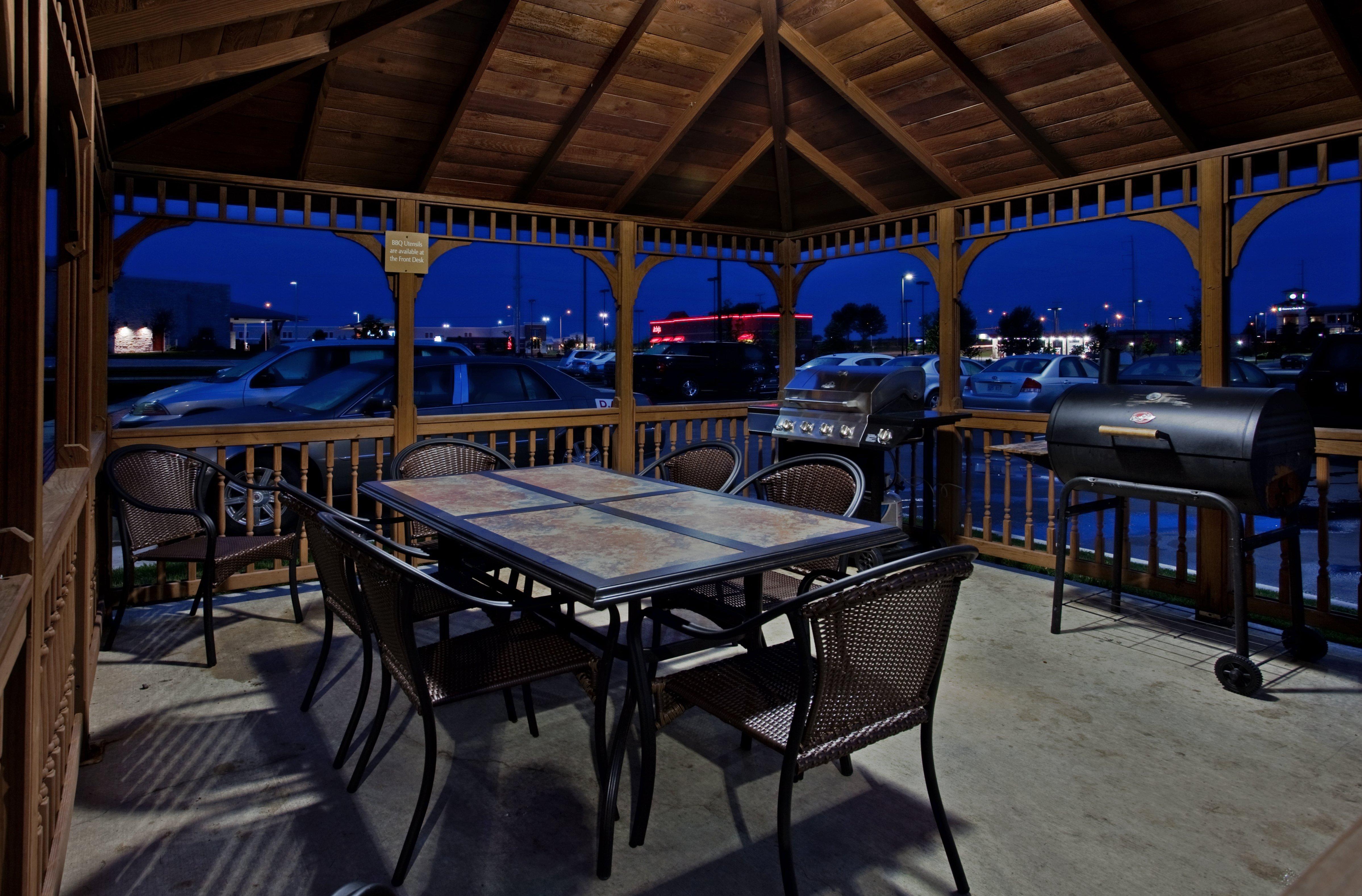 Candlewood Suites Kansas City By Ihg Exterior photo