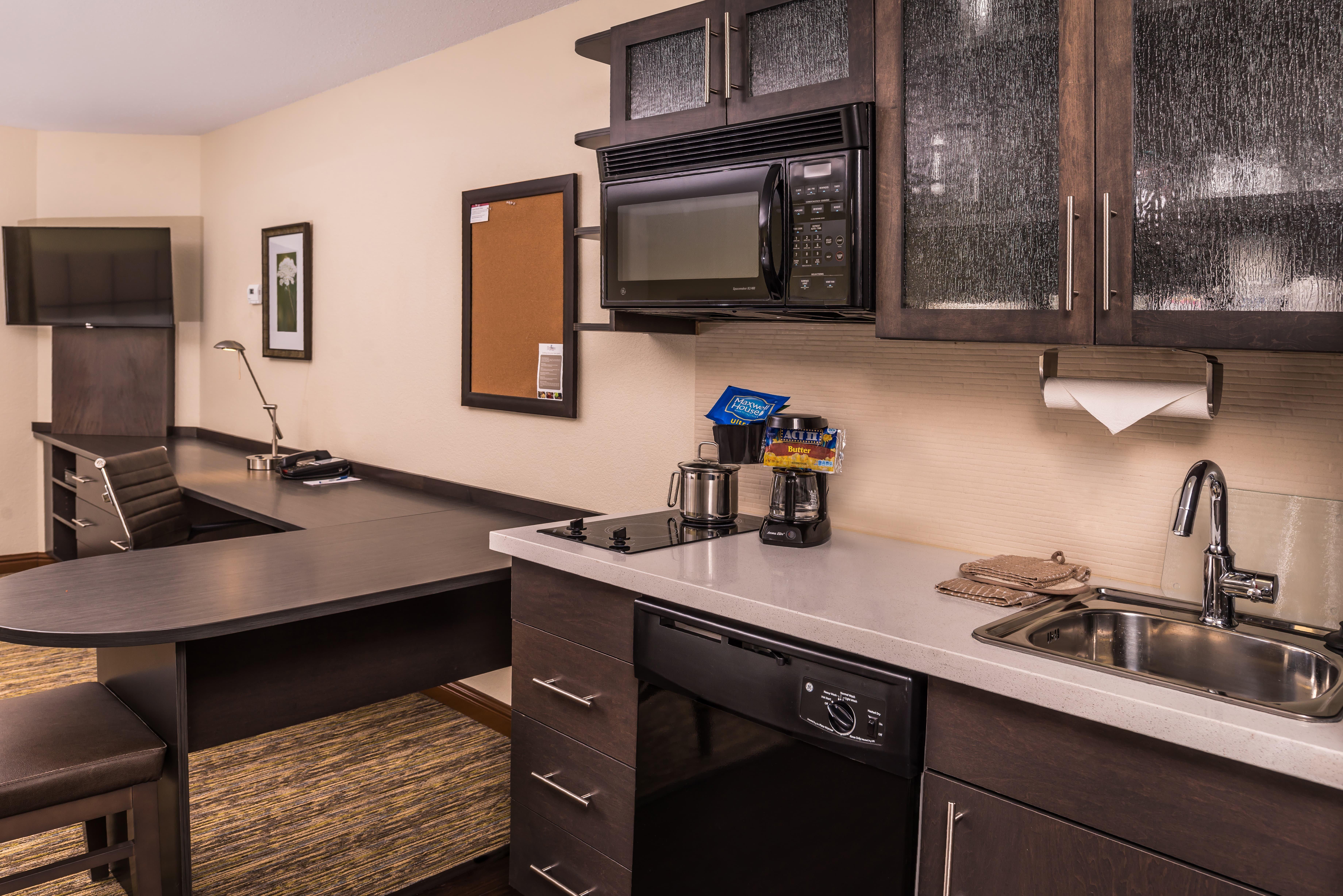 Candlewood Suites Kansas City By Ihg Exterior photo